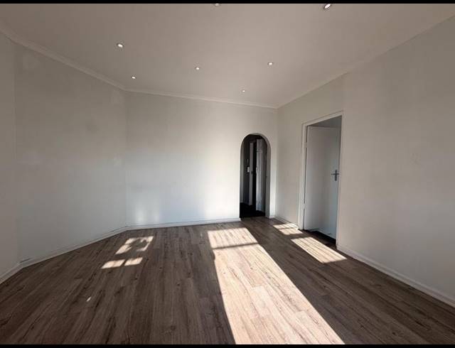 BUSINESS PROPERTY TO RENT IN NEWTON PARK